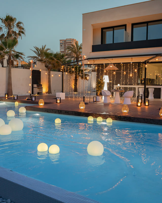 Bestsellers en muebles, lámparas y macetas