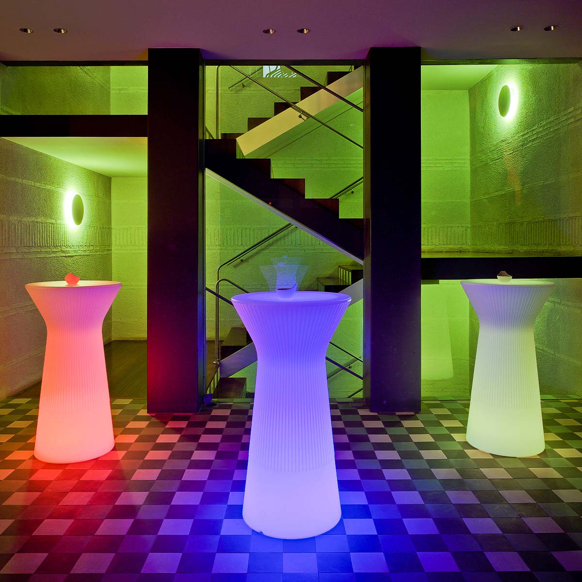 MESA ALTA DE COCTEL CAPRI 110